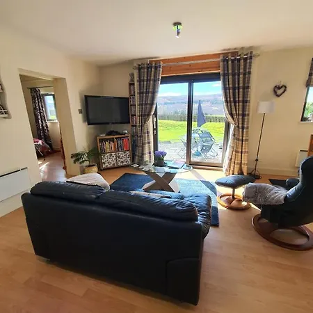 Lindas Retreats Self Catering Accommodation 1 Bedroom Cottage Or 3 Bedroom House Tomintoul Exterior foto
