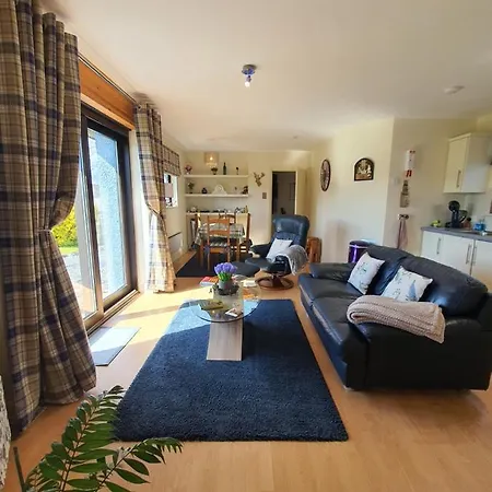 Lindas Retreats Self Catering Accommodation 1 Bedroom Cottage Or 3 Bedroom House Tomintoul Exterior foto