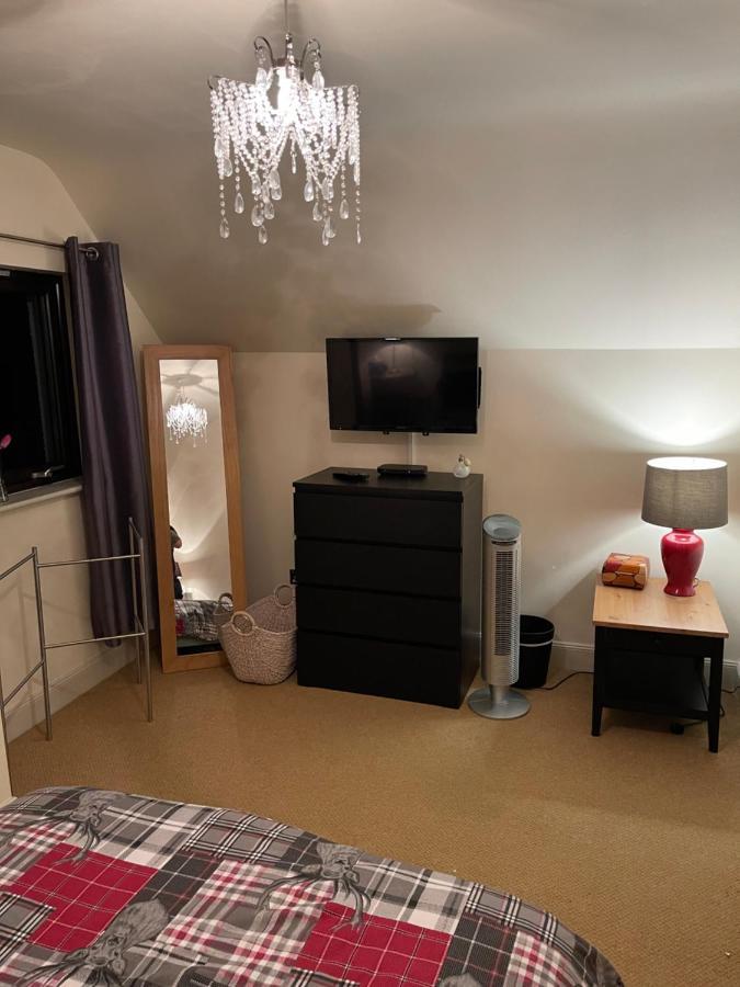 Lindas Retreats Self Catering 1 Bedroom Or 3 Bedroom House Holiday home *