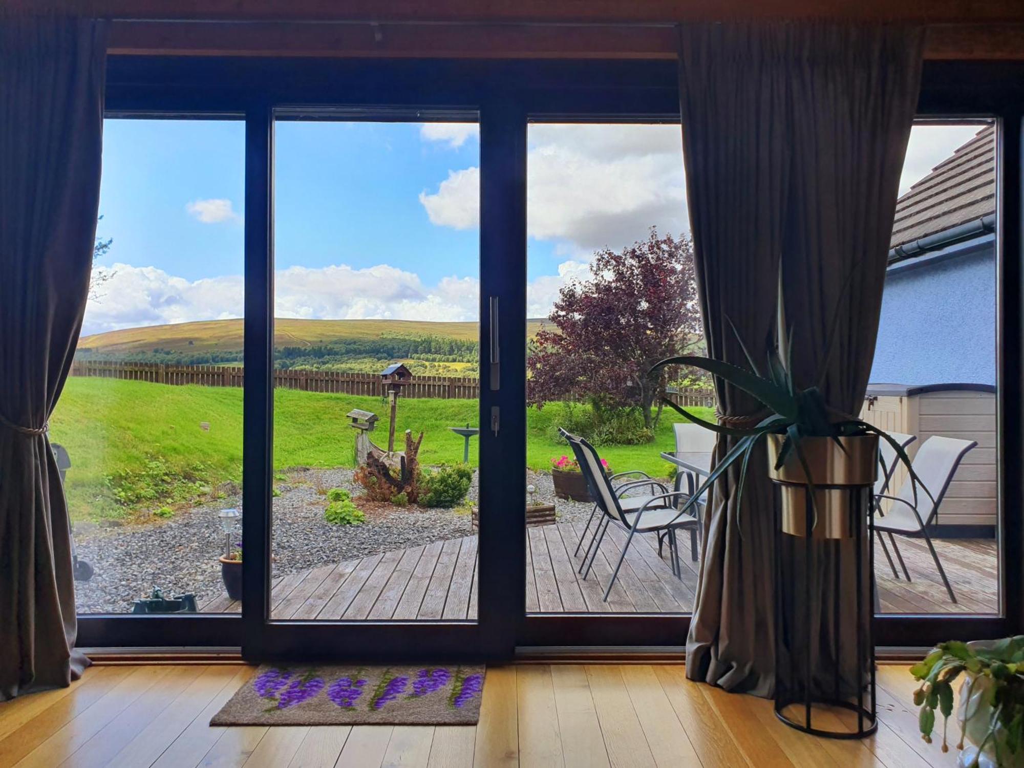 Lindas Retreats Self Catering 1 Bedroom Or 3 Bedroom House * Tomintoul